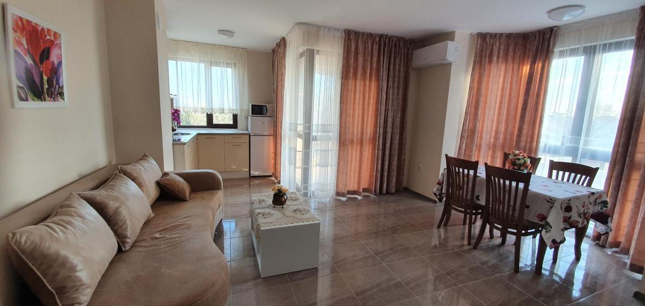 Luxury Apartments Ekaterina Черноморец Екстериор снимка