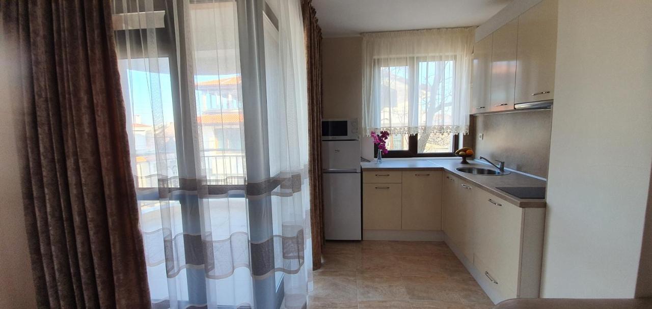 Luxury Apartments Ekaterina Черноморец Екстериор снимка
