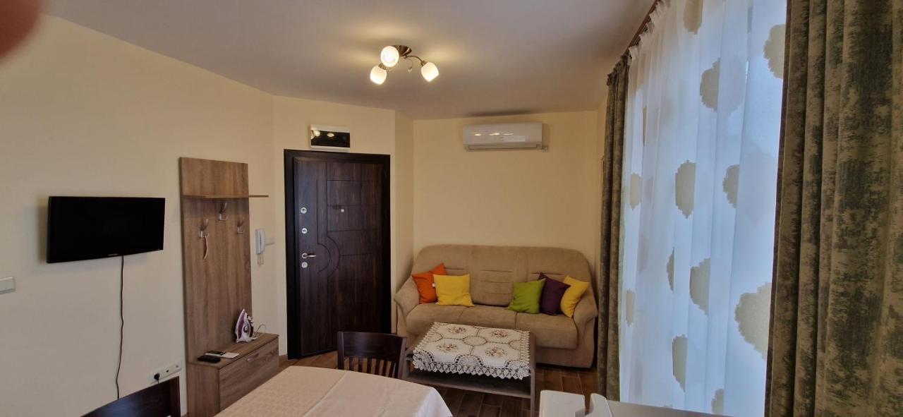 Luxury Apartments Ekaterina Черноморец Екстериор снимка