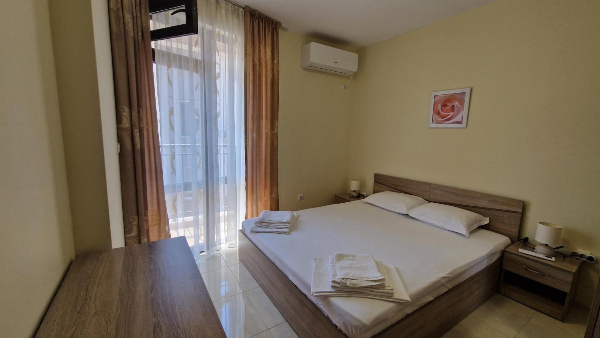 Luxury Apartments Ekaterina Черноморец Екстериор снимка
